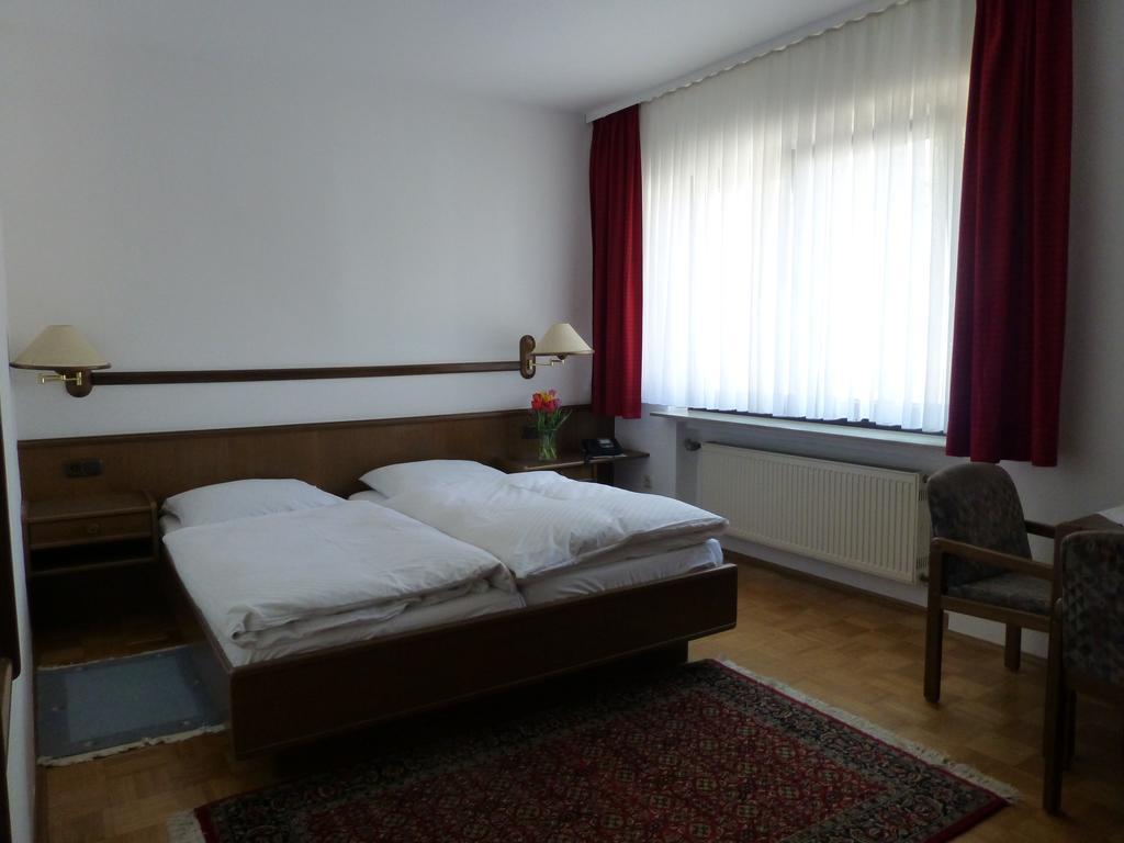 Hotel Alte Bruecke Bad Homburg vor der Hoehe Phòng bức ảnh