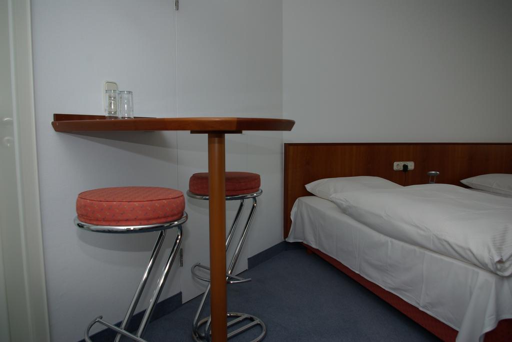 Hotel Alte Bruecke Bad Homburg vor der Hoehe Phòng bức ảnh