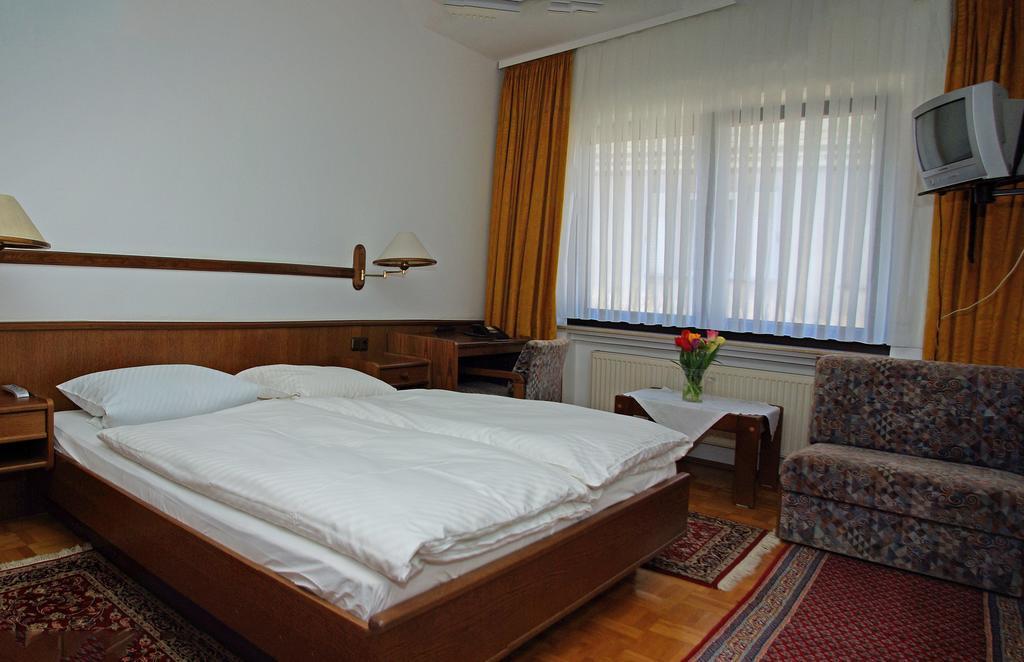 Hotel Alte Bruecke Bad Homburg vor der Hoehe Phòng bức ảnh